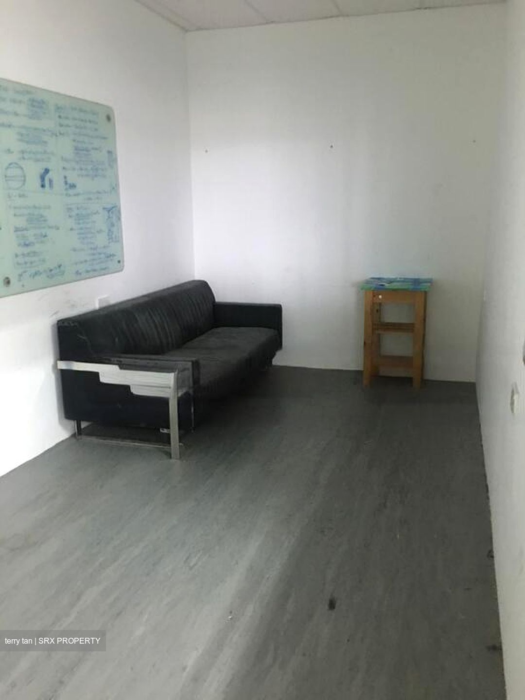 Mandai Connection (D25), Factory #492775611